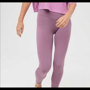 ISO THESE AERIE CROSSOVER WAIST LEGGINGS!